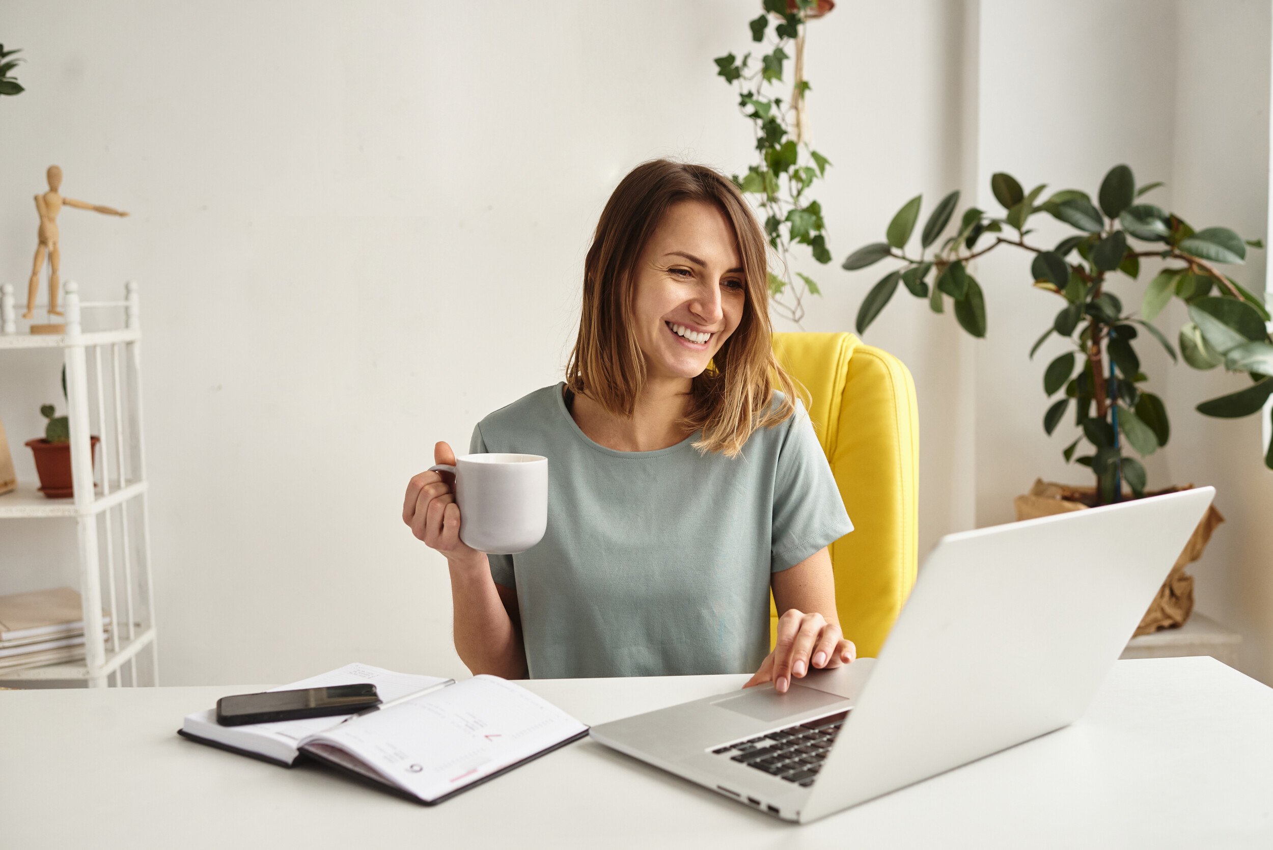 FreeMOM-Working-Mom