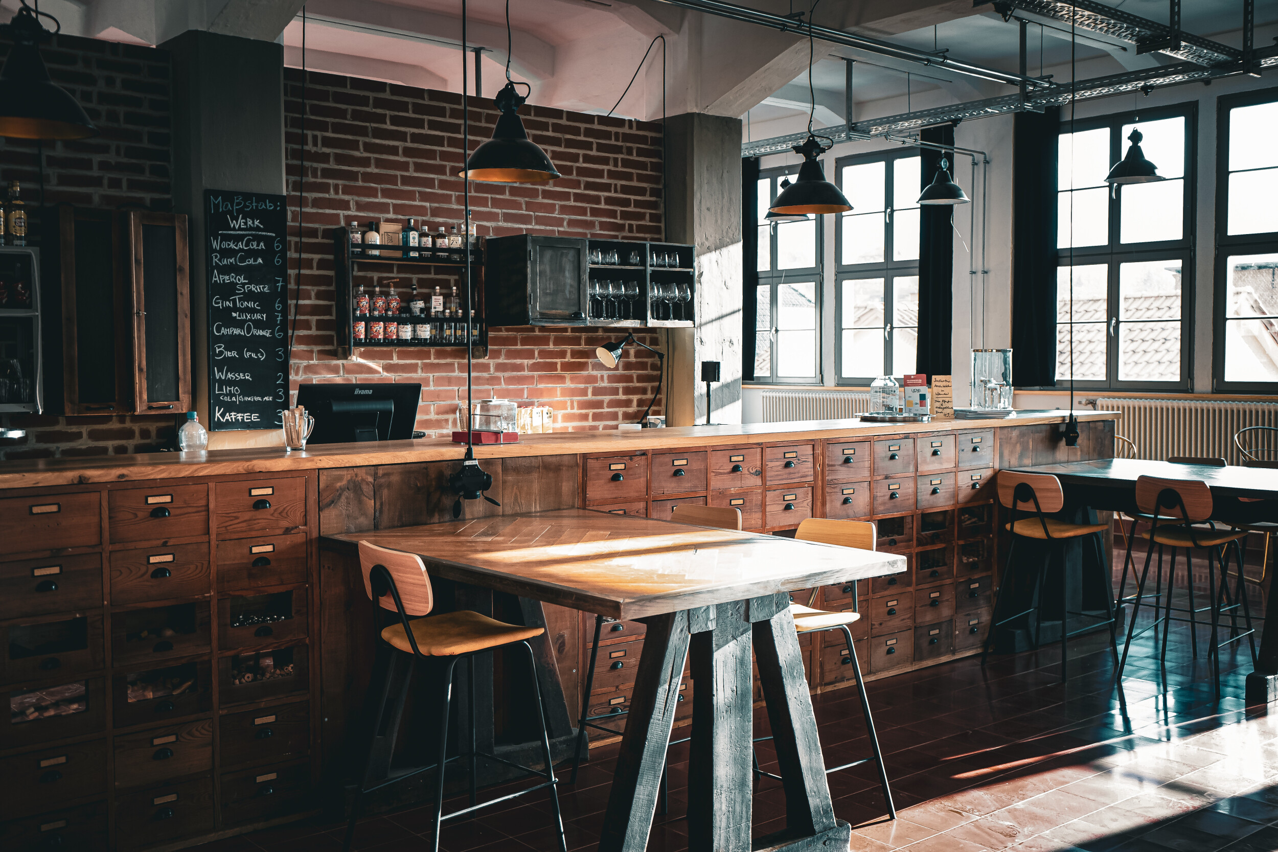 Eventmanagement- und/oder Marketing-Liebhaber:in (w/m/d) gesucht zum Aufbau eines einzigartigen Kultur-, Event- & Co-Working-Standortes im ländlichen Raum